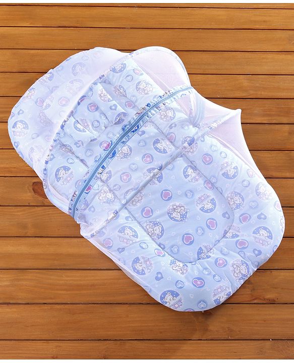 Babyhug Cotton Bedding Set with Center Zip Mosquito Net Heart Print- Blue