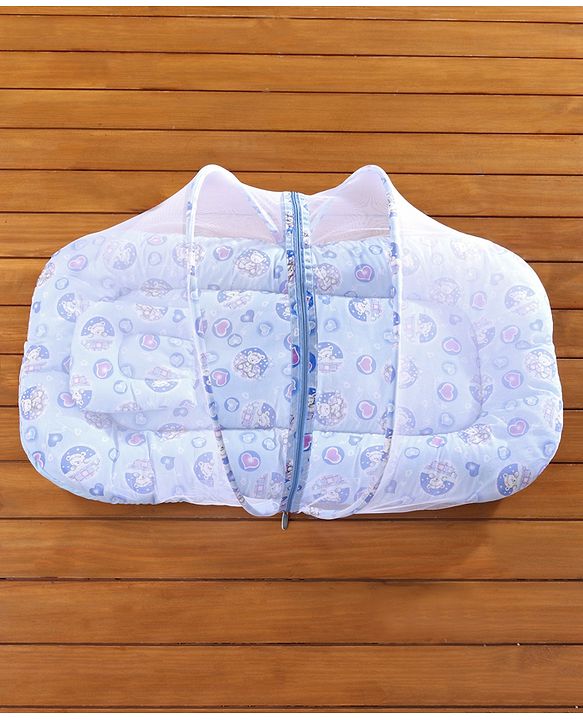 Babyhug Cotton Bedding Set with Center Zip Mosquito Net Heart Print- Blue