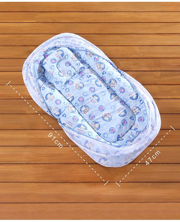 Babyhug Cotton Bedding Set with Center Zip Mosquito Net Heart Print- Blue