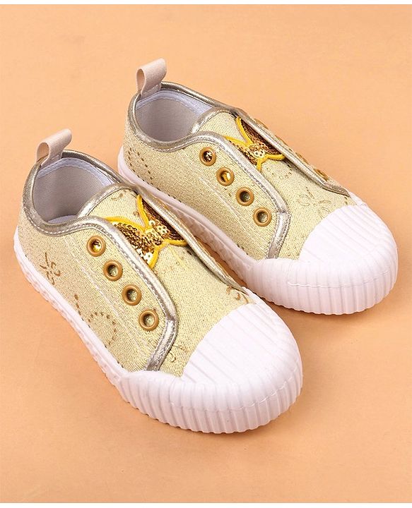 Cute Walk by Babyhug Casual Shoes Butterfly Embellishment - Brown