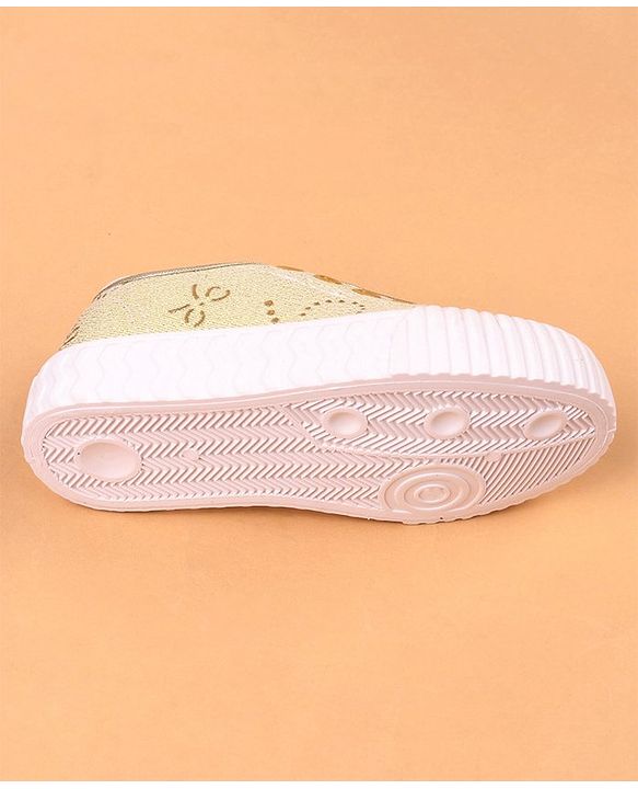 Cute Walk by Babyhug Casual Shoes Butterfly Embellishment - Brown