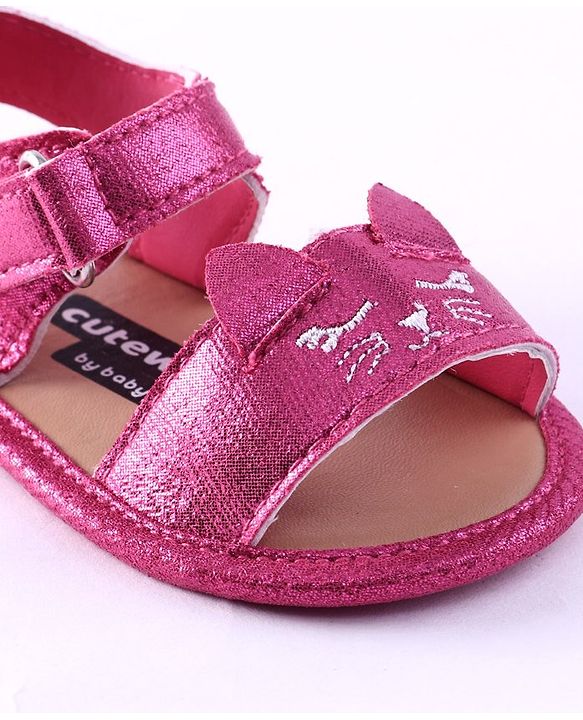 Cute Walk by Babyhug Booties Kitty Embroidery - Pink