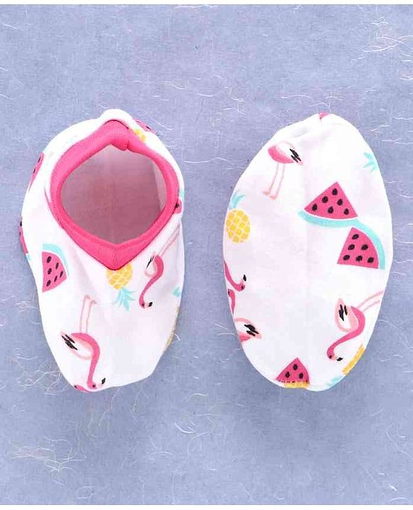 Babyhug 100% Cotton Cap Mitten & Booties Pink - Diameter 11.5 cm
