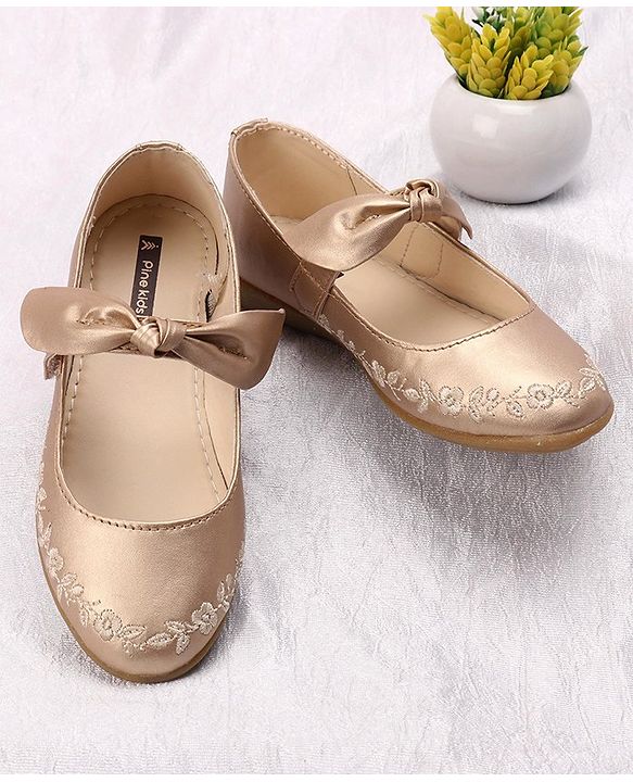 Pine Kids Party Wear Belly Shoes Bow Applique - Sky Blue