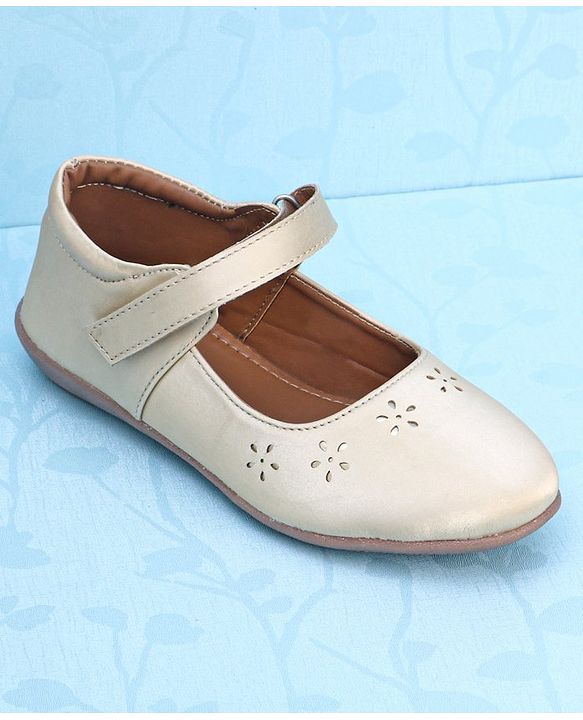 Pine Kids Party Wear Belly Shoes Floral Appliques - Cream
