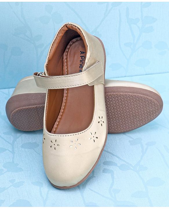 Pine Kids Party Wear Belly Shoes Floral Appliques - Cream
