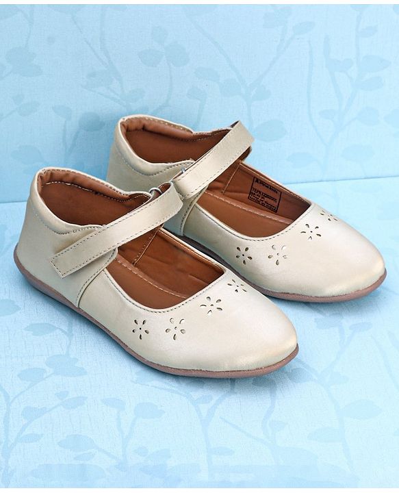Pine Kids Party Wear Belly Shoes Floral Appliques - Cream