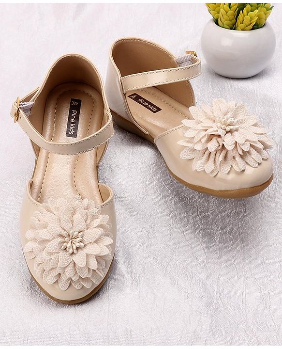 Pine Kids Belly Shoes Floral Applique - Golden
