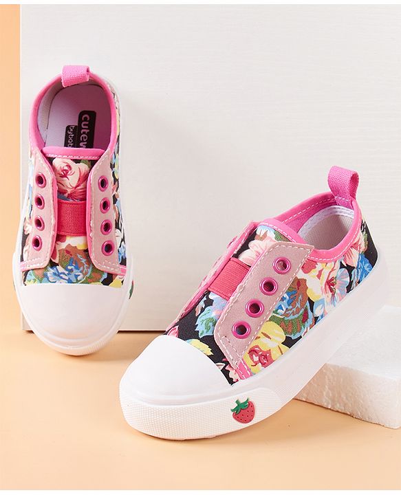 Cute Walk by Babyhug Casual Shoes Floral Print - Dark Pink