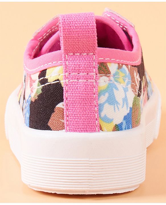 Cute Walk by Babyhug Casual Shoes Floral Print - Dark Pink