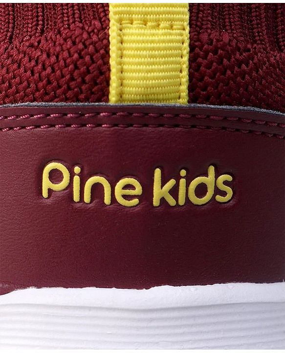 Pine Kids Sports Shoes - Maroon