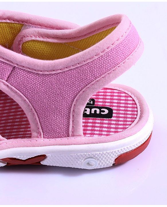 Cute Walk by Babyhug Closed Toe Sandals - Light Pink