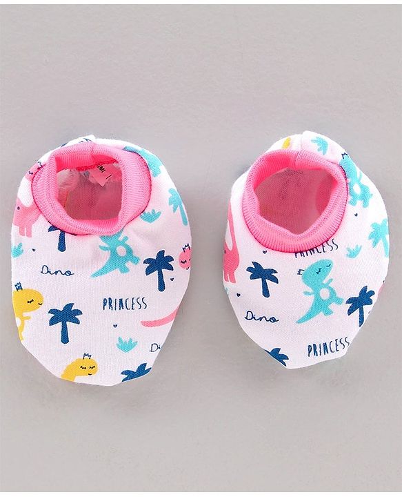 Babyhug Cap Mitten & Booties  Dino Print - Cap Diameter 10.5 cm