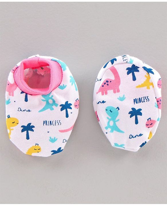 Babyhug Cap Mitten & Booties  Dino Print - Cap Diameter 10.5 cm