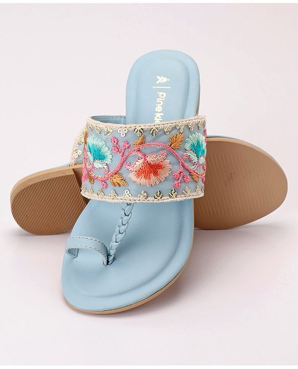 Pine Kids Ethnic Wear Chappal Floral Embroidery  - Pink