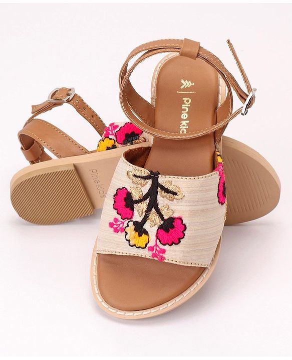 Pine Kids Ethnic Wear Sandals Floral Embroidery - Red