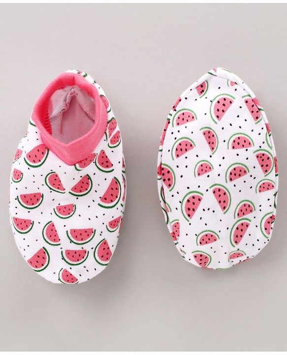 Babyhug Cap Mitten & Booties Watermelon Print - Cap Diameter 11 cm