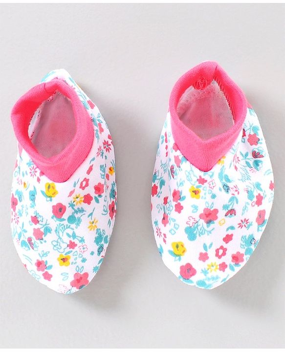 Babyhug Cap Mitten & Booties Floral Print - Cap Diameter 10.5 cm