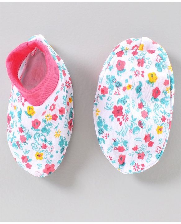 Babyhug Cap Mitten & Booties Floral Print - Cap Diameter 10.5 cm