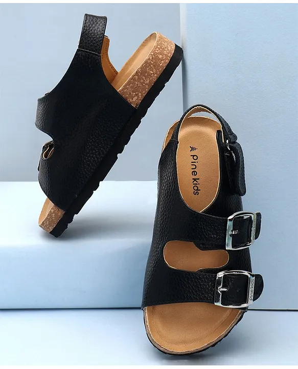 Black sandals that online cover toes