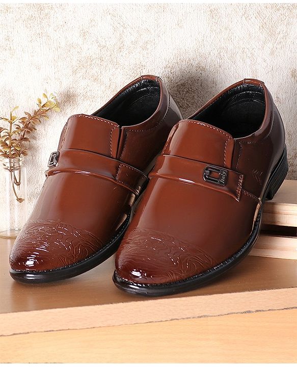 Pine Kids Round Toe Solid Formal Shoes - Tan Brown