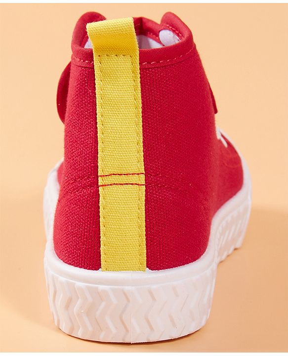 Cute Walk by Babyhug Casual Shoes - Red