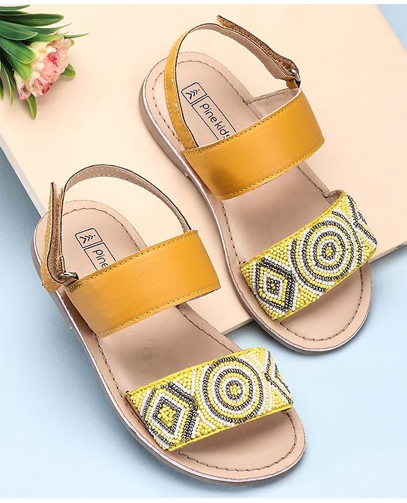 Pine Kids Open Toe Sandals With Rondelle Beads Patch - Red