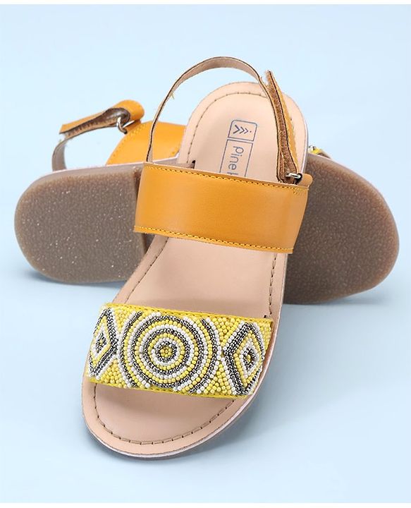 Pine Kids Open Toe Sandals With Rondelle Beads Patch - Red