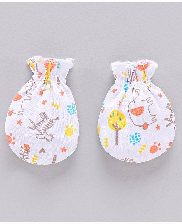Babyhug 100%Cotton Clothing Gift Set Lion Print Pack of 9 - White Yellow