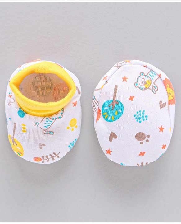 Babyhug 100%Cotton Clothing Gift Set Lion Print Pack of 9 - White Yellow