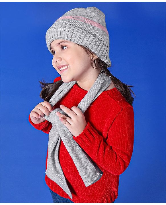 Babyhug Woollen Cap & Muffler Set - Diameter 10 cm