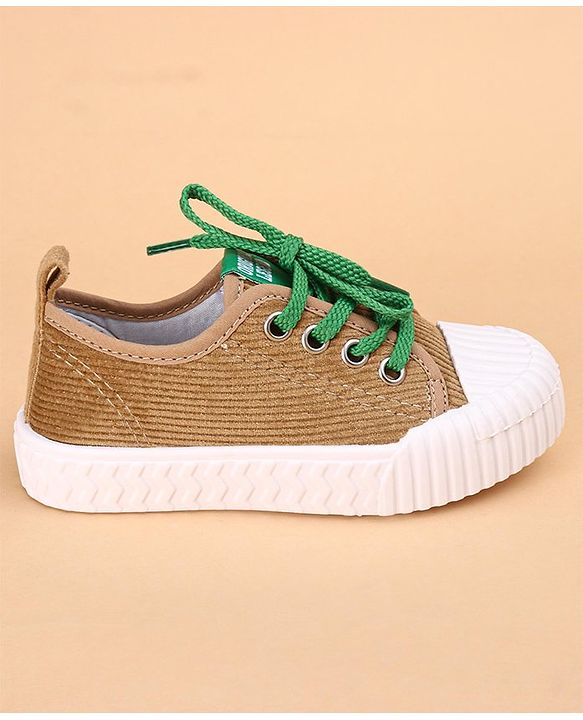 Cute Walk by Babyhug Casual Shoes Star Patch - Brown