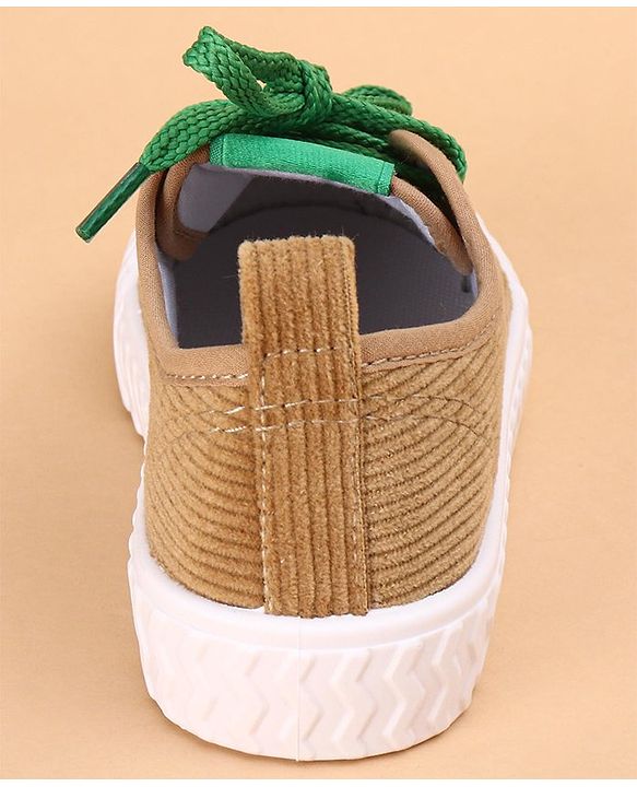 Cute Walk by Babyhug Casual Shoes Star Patch - Brown