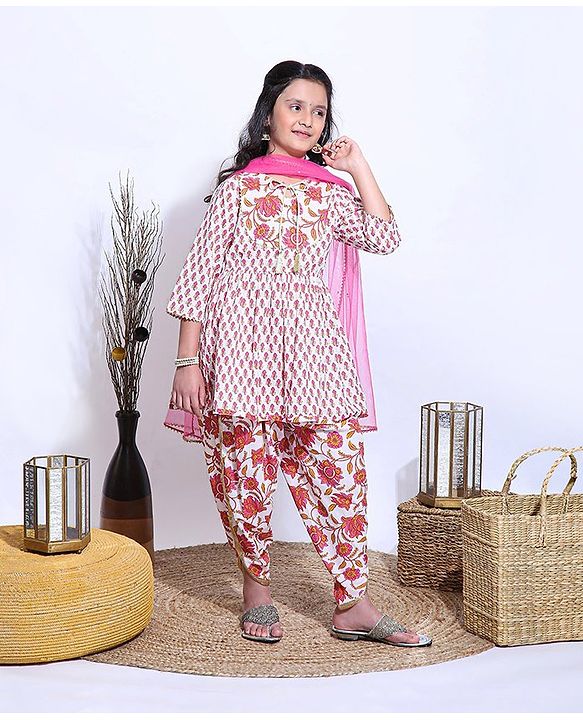Pine Kids Three Fourth Sleeves Kurti & Dhoti Style Pyjama With Dupatta Floral Print - White Pink