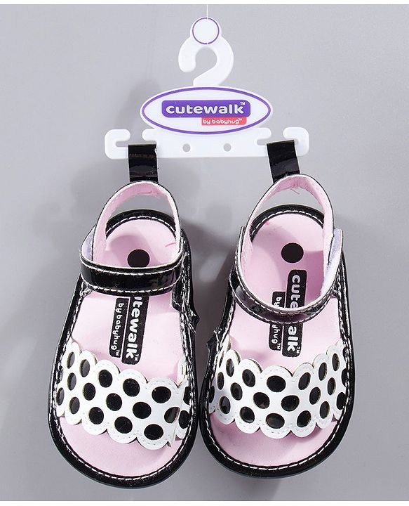 Cute Walk by Babyhug Booties - Pink