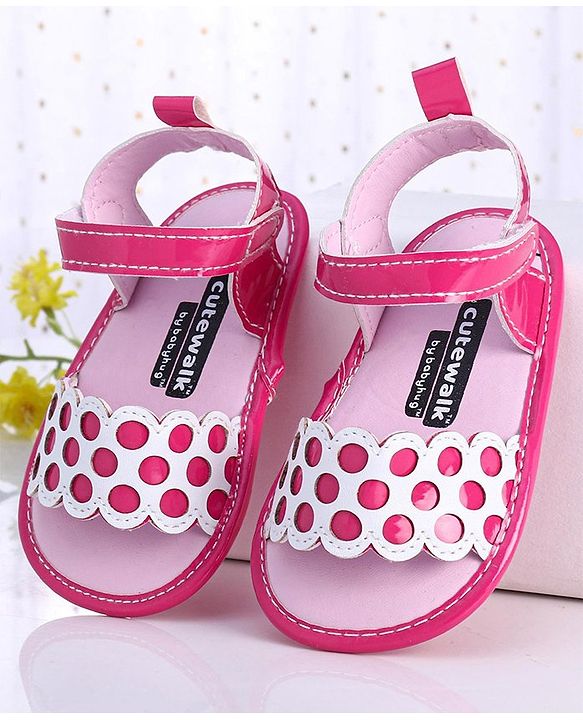 Cute Walk by Babyhug Booties - Pink