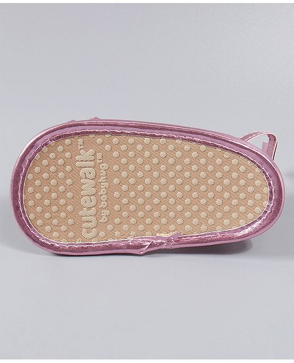 Cute Walk by Babyhug Booties Bow Applique - Pink