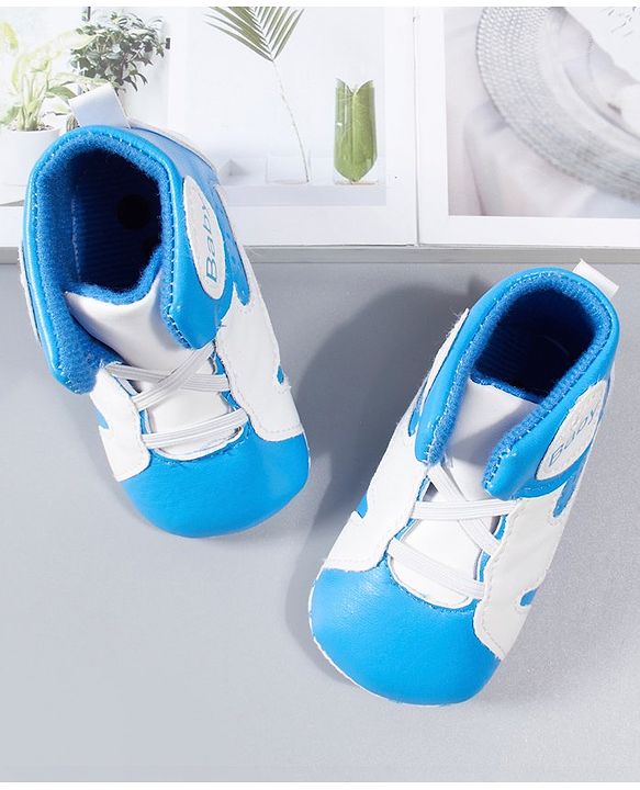 Cute Walk by Babyhug Booties - Blue