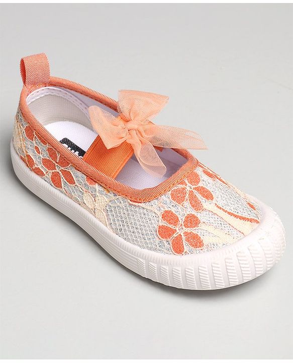 Cute Walk by Babyhug Casual Shoes Floral Embroidered - Orange