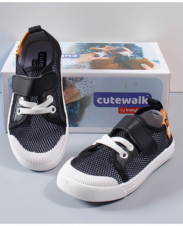 Cute Walk by Babyhug Casual Shoes - Black