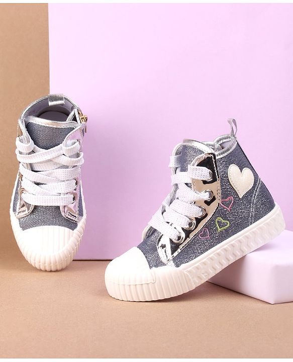 Cute Walk by Babyhug Casual Shoes Heart Embroidered - Blue - EU 26 Blue