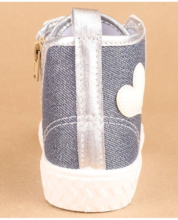 Cute Walk by Babyhug Casual Shoes Heart Embroidered - Blue - EU 26 Blue