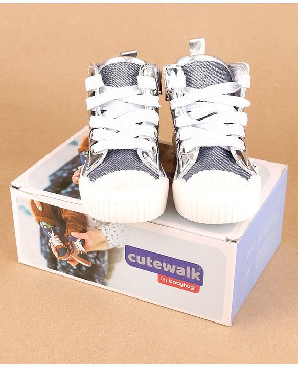 Cute Walk by Babyhug Casual Shoes Heart Embroidered - Blue - EU 26 Blue