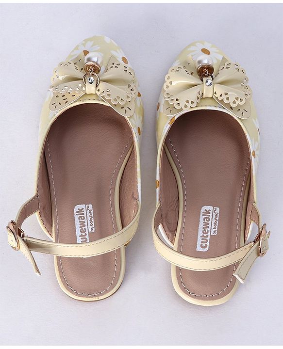 Cute Walk by Babyhug Party Wear Belly Shoes Bow Appliques - Light Yellow