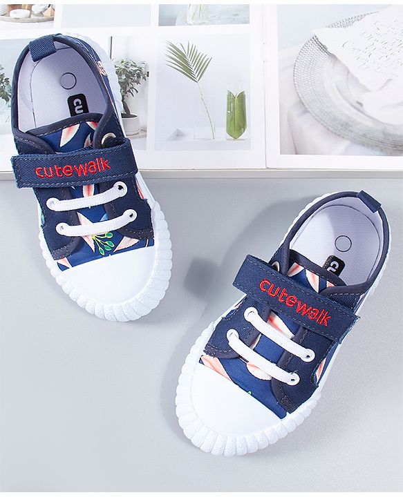 Cute Walk by Babyhug Casual Shoes - Black