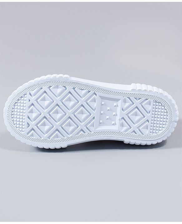 Cute Walk by Babyhug Casual Shoes - Black