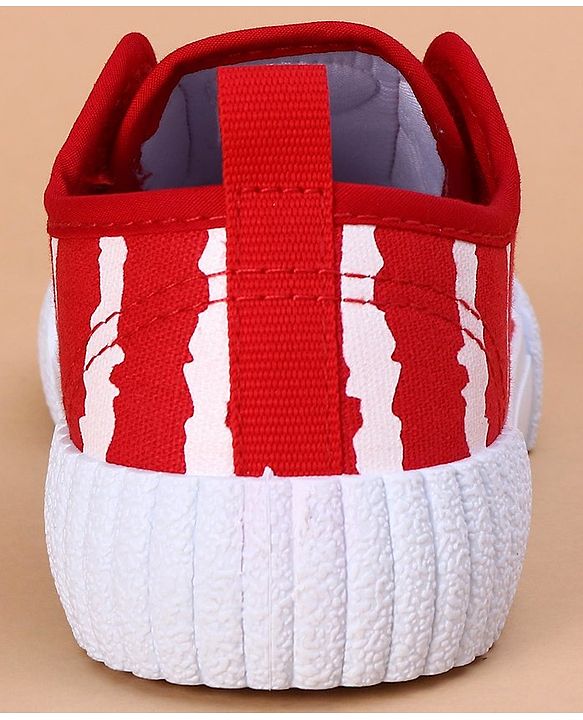 Cute Walk by Babyhug Casual Shoes Aeroplane Patch - Red White