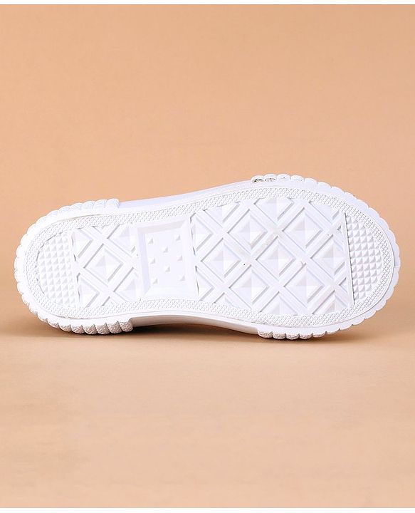 Cute Walk by Babyhug Casual Shoes - Black - EU 27 Black