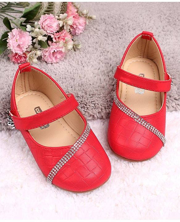 Cute Walk by Babyhug Sequin Embellished Belly Shoes - Red