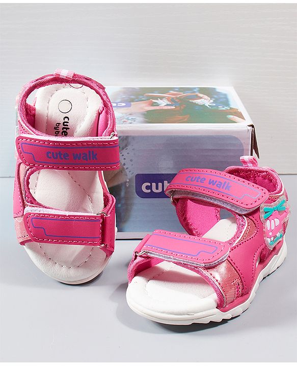 Cute Walk by Babyhug Casual Sandals Helicopter Patch - Fuschia